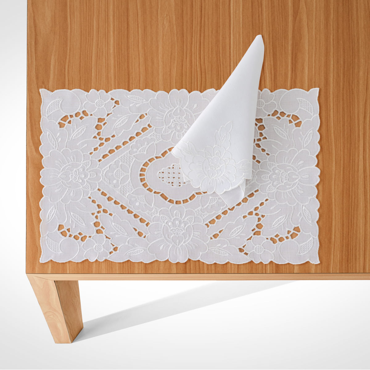 02 06 0143 Jg Americano Ref 512 Branco.jpg